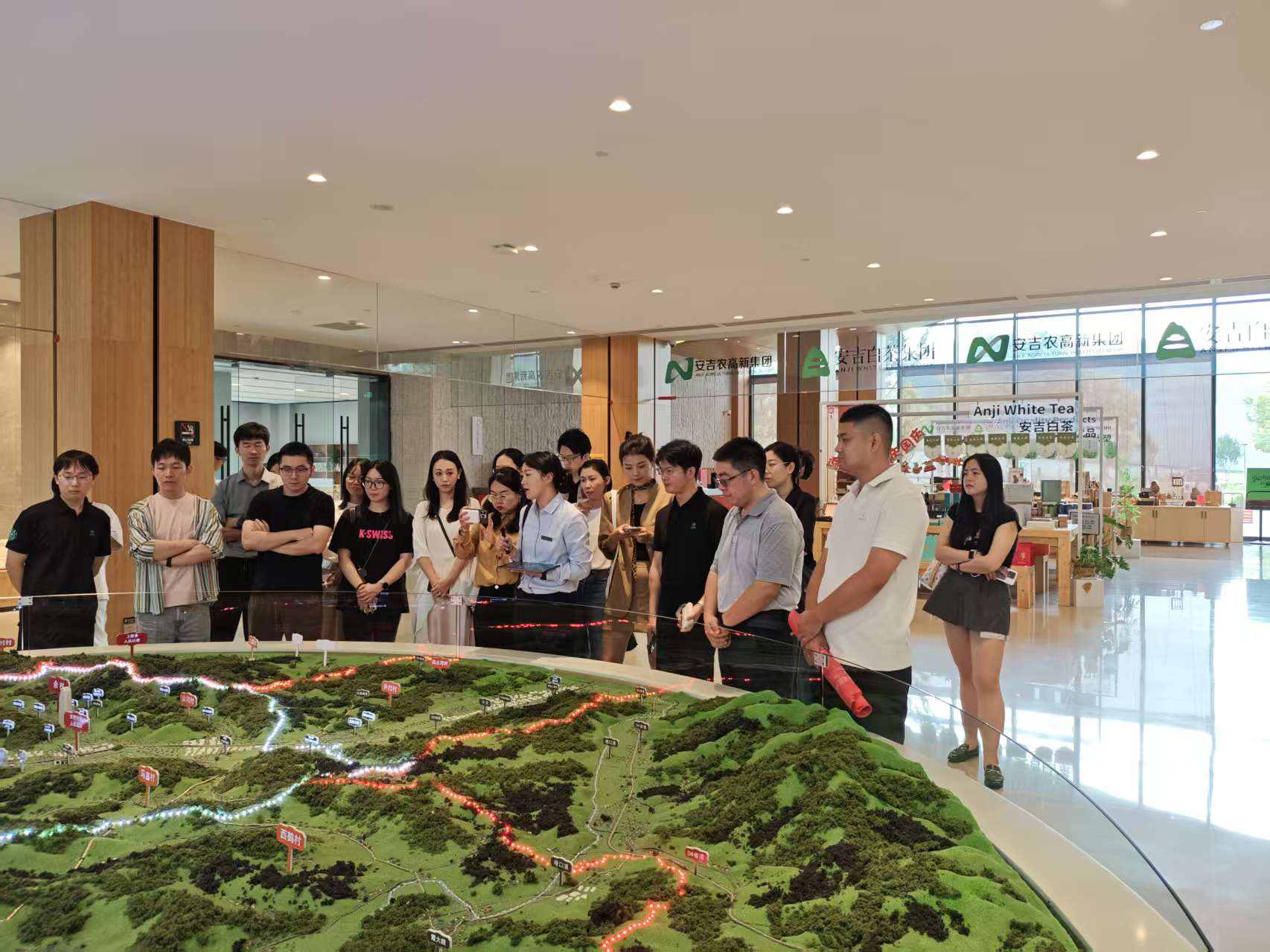 1761728025643067600.jpg 佘村.jpg