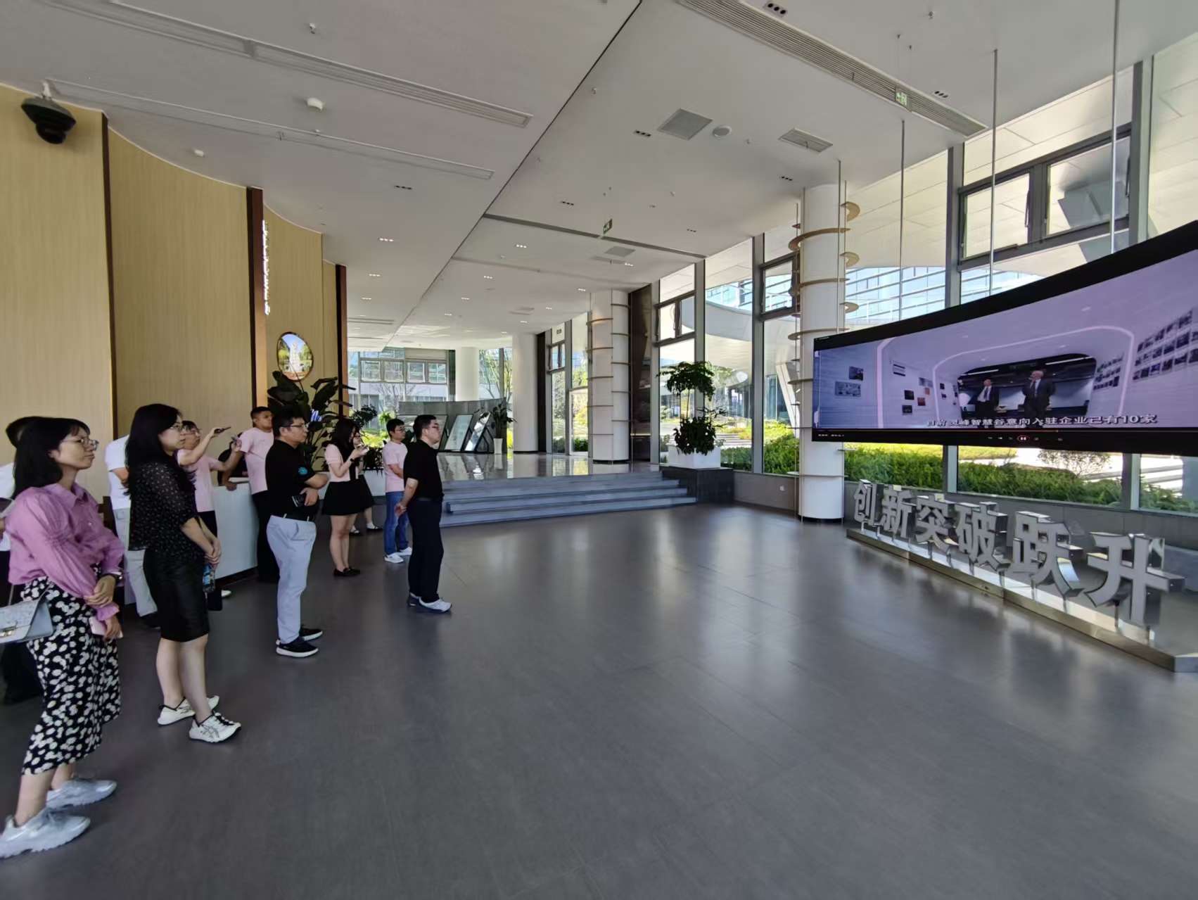 1761728091415032859.jpg b2eafdc13b8f5f5a21b1a52488cefc6a.jpg